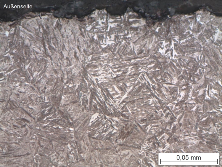 Werkstoffgefüge an der Außenseite